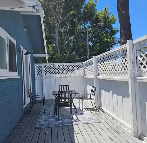 Entire Home In Historic Long Beach Close To Shops